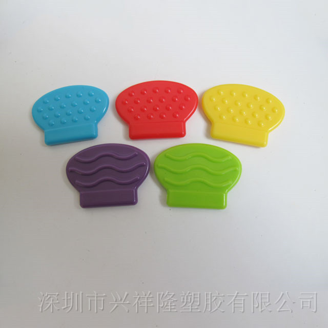 深圳市兴祥隆塑胶有限公司-A06 38×28mm波浪纹小牙胶